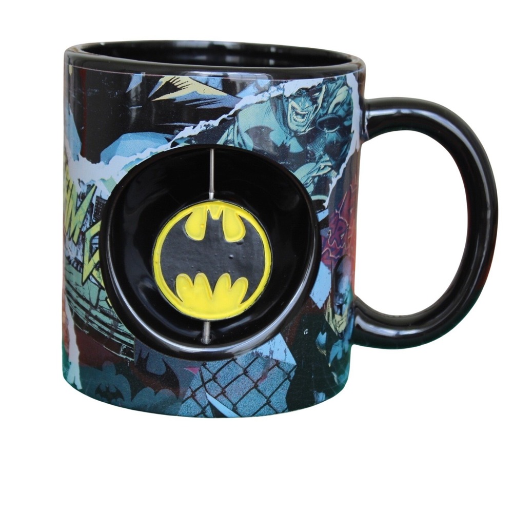 DC Comics Batman 20oz Ceramic Spinner Mug Black Blue Gotham City Bat-Signal 2017